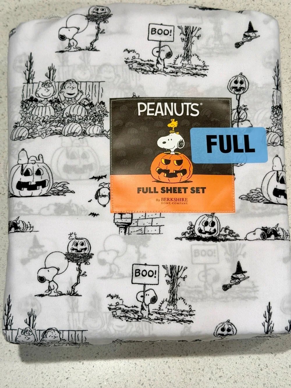 Peanuts Snoopy Charlie Brown Halloween Black White Pumpkin Patch Full Sheet